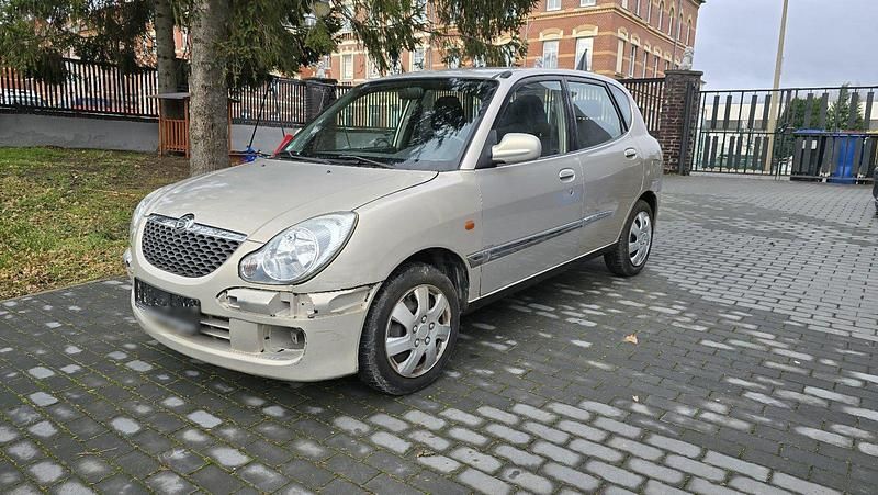 Gebraucht Daihatsu Sirion 2001 Beige Kleinwagen