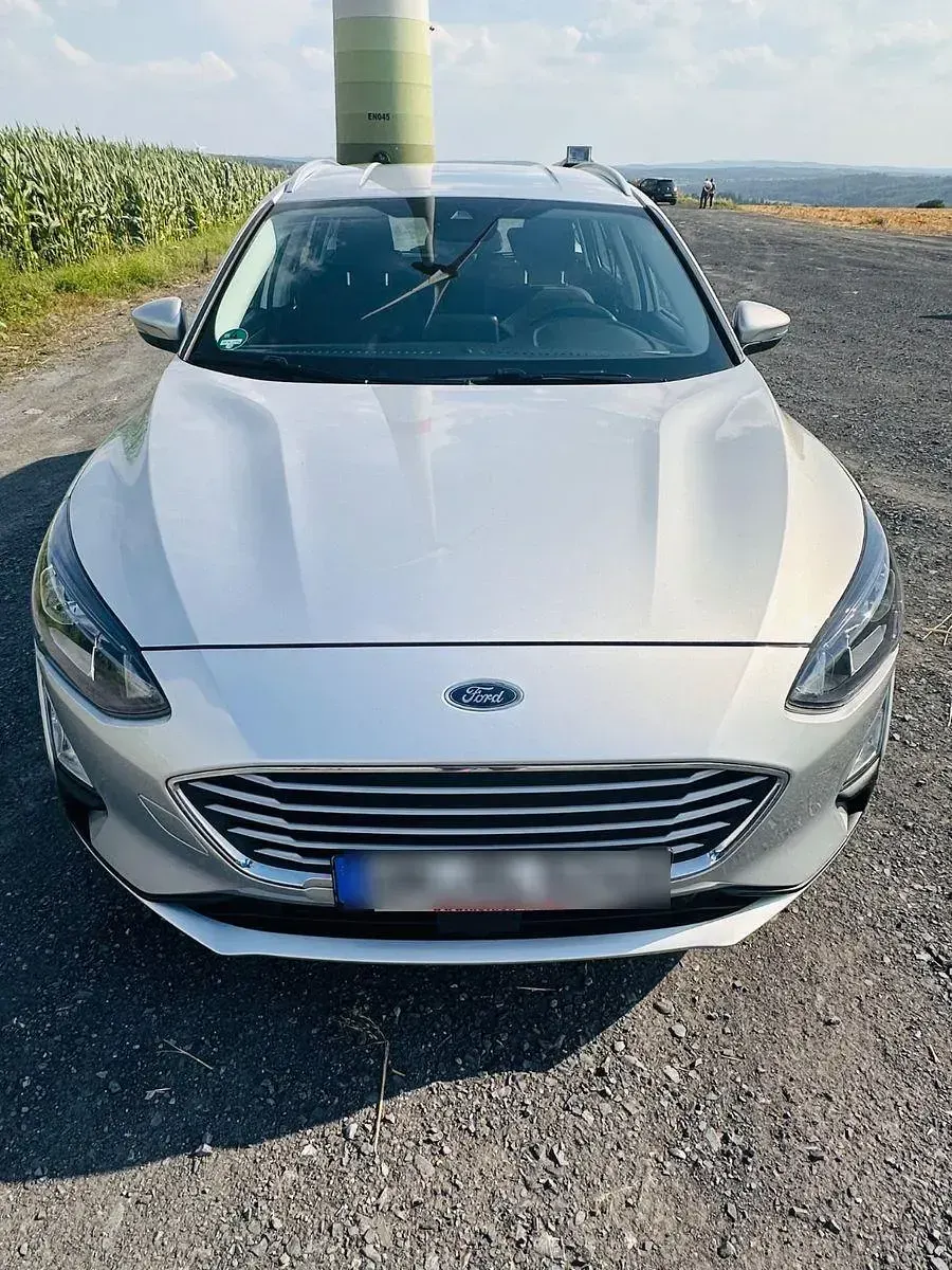 Gebraucht Ford Focus Cool & Connect 125 PS (91 kW) 2021 Silber Kombi
