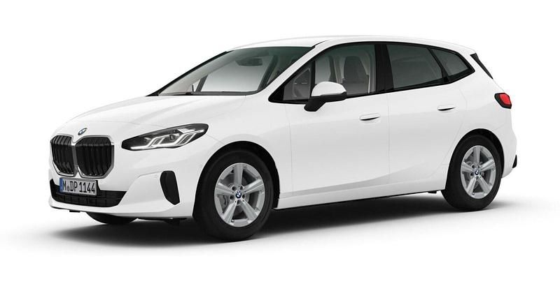 Weiß Gebraucht 2024 BMW 216 Active Tourer Luxury Line Van / Kleinbus | 27.267 € (Etwas zu teuer) - Bild 1/4
