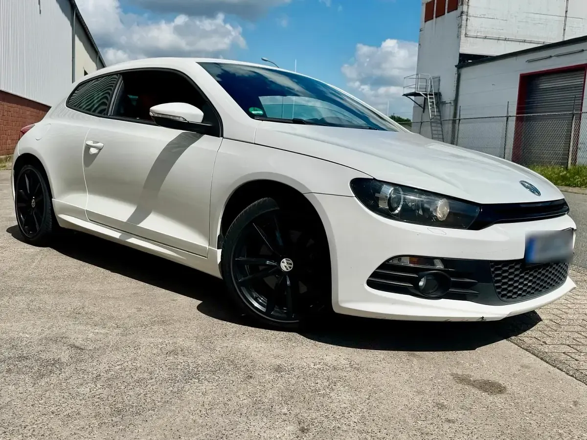 Gebraucht VW Scirocco R 160 PS (117 kW) 2009 Weiß Coupé