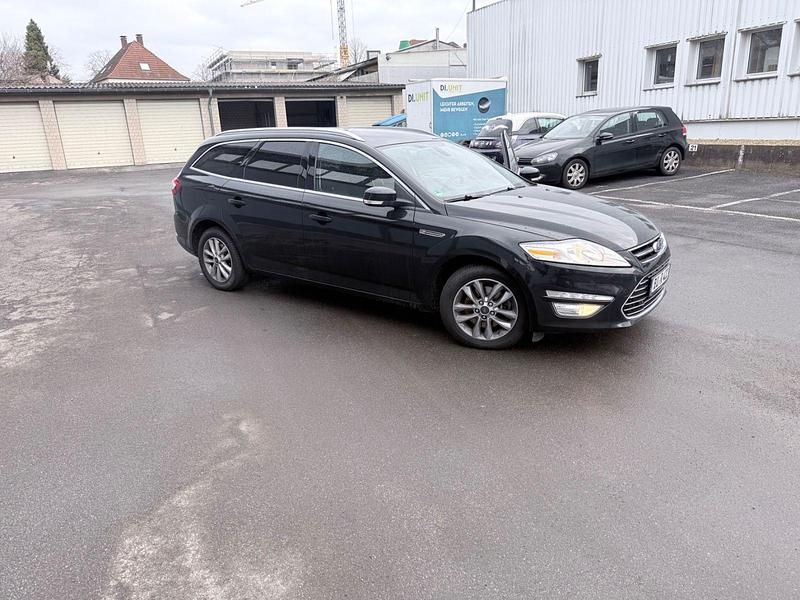 Gebraucht Ford Mondeo Titanium 140 PS (102 kW) 2013 Schwarz Kombi