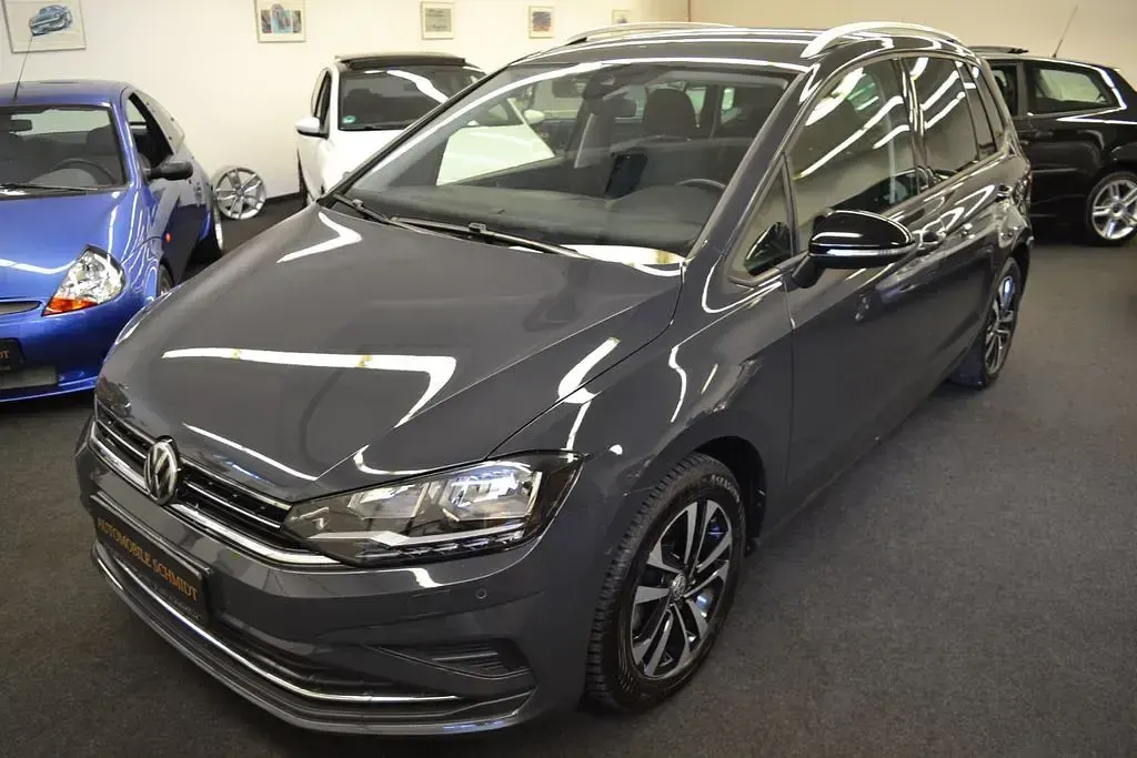 Gebraucht VW Golf VII IQ Drive 116 PS (85 kW) 2019 Grau Limousine