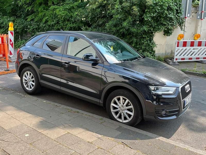 Schwarz Gebraucht 2014 Audi Q3 SUV | 12.400 € (Fairer Preis) - Bild 1/4