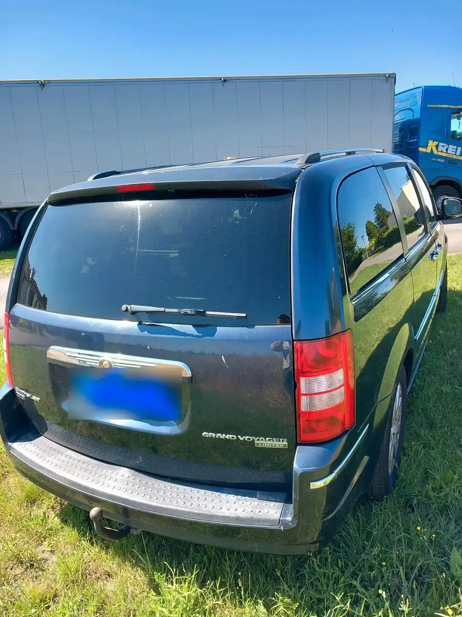 Gebraucht Chrysler Grand Voyager 163 PS (119 kW) 2008 Blau Van / Kleinbus