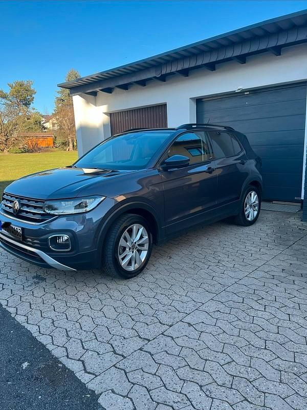Gebraucht VW T-Cross Move 110 PS (80 kW) 2023 Grau SUV