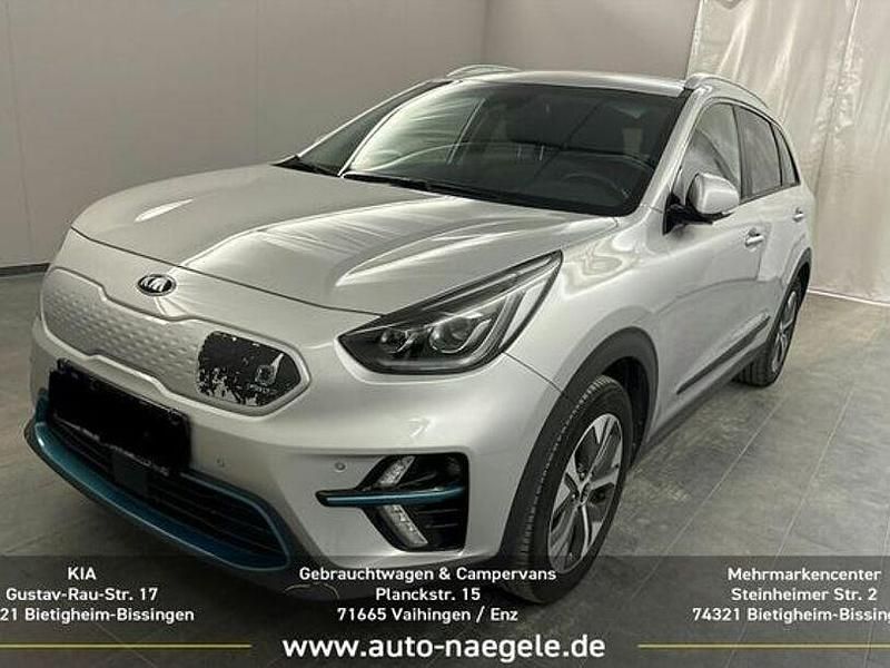 Seidensilber met Gebraucht 2021 Kia e-Niro Spirit SUV | 21.800 € (Guter Preis) - Bild 1/4