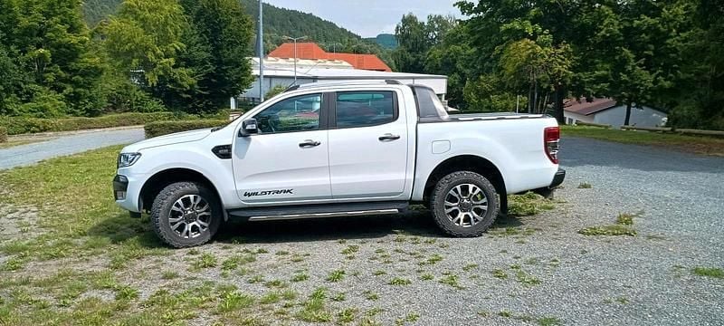 Weiß Gebraucht 2019 Ford Ranger Wildtrack Abholung | 33.499 € (Guter Preis) - Bild 1/4