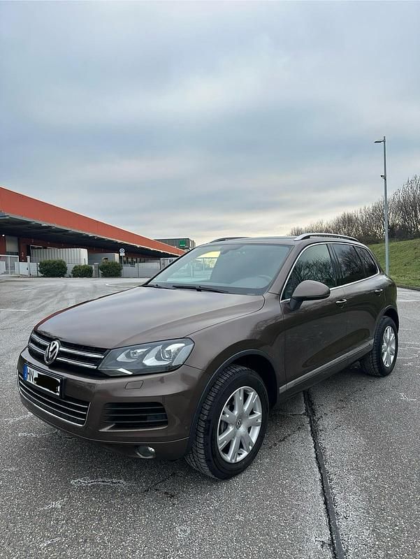 Braun Gebraucht 2010 VW Touareg SUV | 10.700 € (Guter Preis) - Bild 1/4
