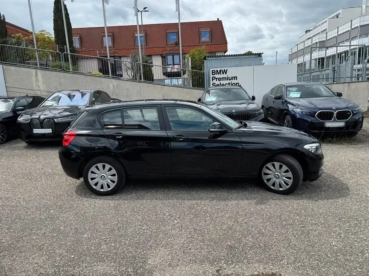 Gebraucht BMW 116 Advantage 109 PS (80 kW) 2015 Schwarz Kleinwagen