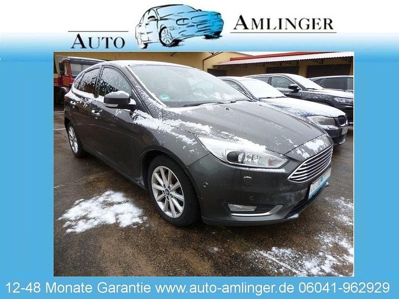 Schwarz Gebraucht 2018 Ford Focus Titanium Limousine | 8.950 € (Superpreis) - Bild 1/4