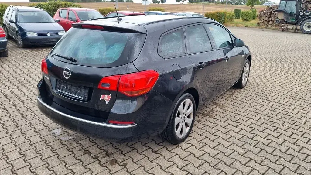Gebraucht Opel Astra Style 120 PS (88 kW) 2015 Schwarz Kombi