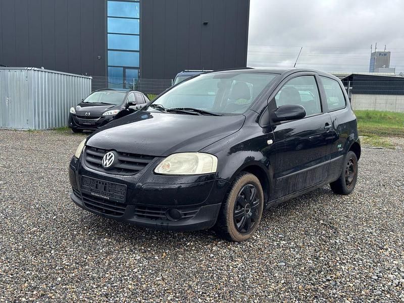 Gebraucht VW Fox 54 PS (39 kW) 2008 Schwarz Kleinwagen