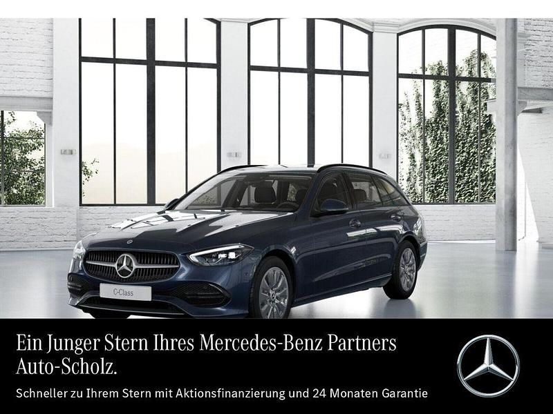 Blau Gebraucht 2022 Mercedes C220 Limousine | 29.763 € (Guter Preis) - Bild 1/3