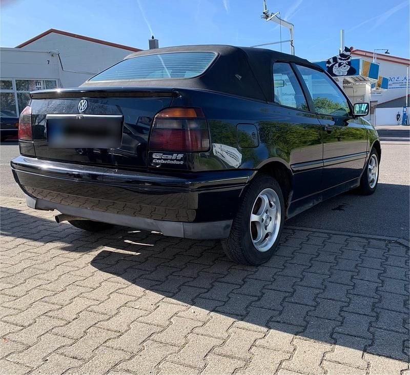 Gebraucht VW Golf Cabriolet 101 PS (74 kW) 1997 Schwarz Cabrio
