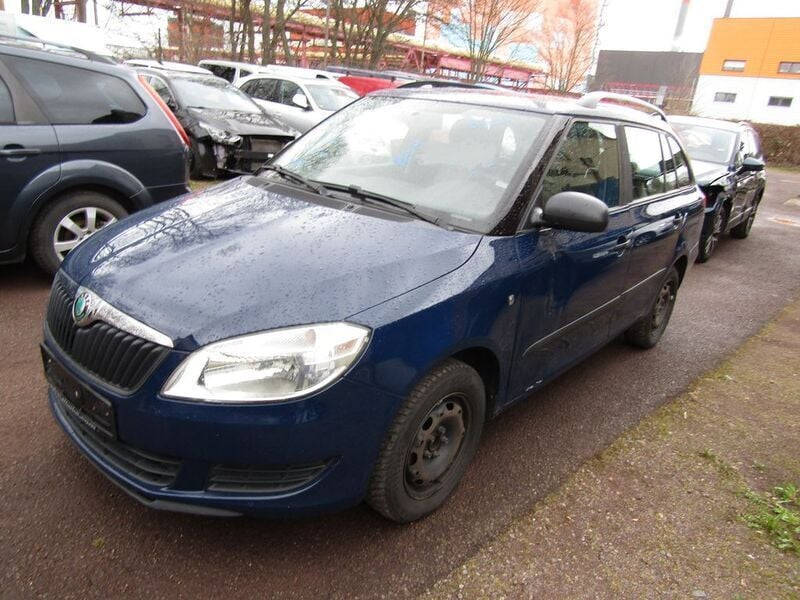 Blau Gebraucht 2011 Skoda Fabia Kombi | 1.690 € (Guter Preis) - Bild 1/4