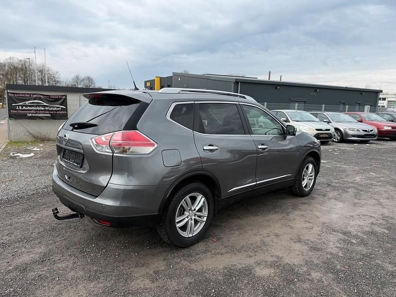 Gebraucht Nissan X-Trail Acenta 163 PS (119 kW) 2016 Grau SUV