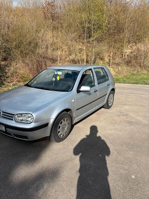 Gebraucht VW Golf IV 75 PS (55 kW) 2002 Silber Kleinwagen