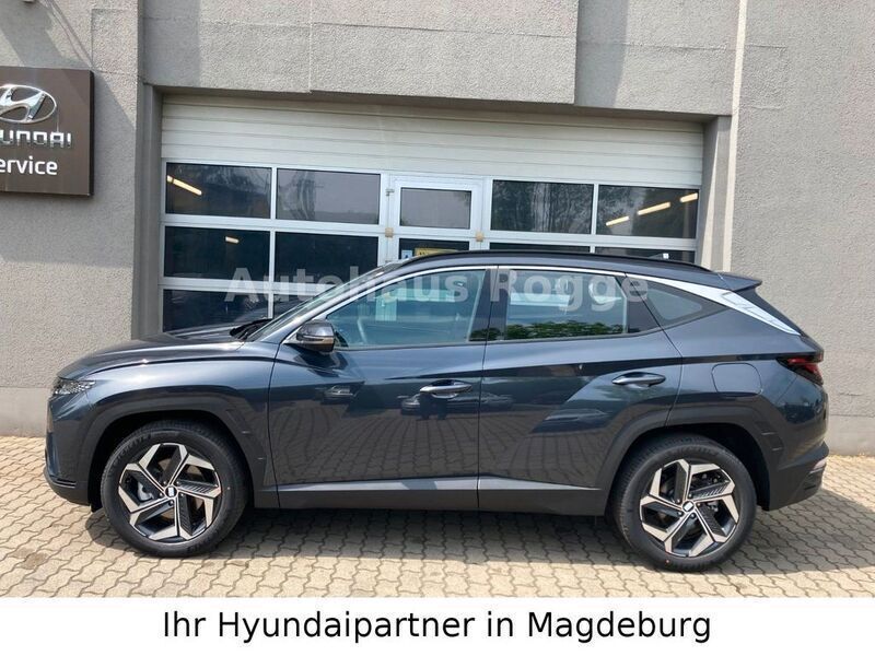 Dark knight / mic Gebraucht 2023 Hyundai Tucson SUV | 37.900 € (Teuer) - Bild 1/4