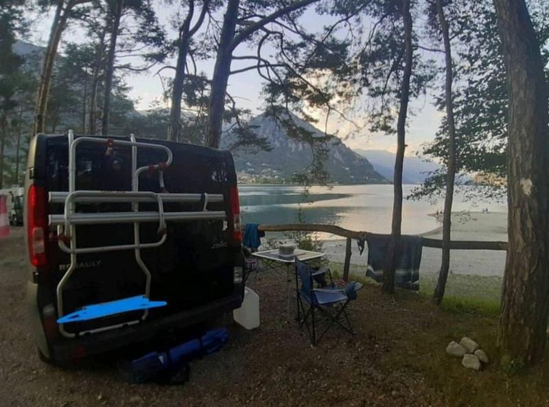 Schwarz Gebraucht 2008 Renault Trafic Van / Kleinbus | 8.800 € (Fairer Preis) - Bild 1/4