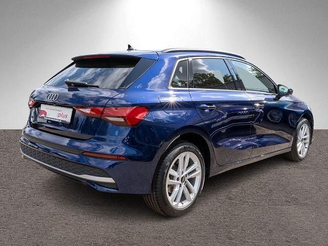 Gebraucht Audi A3 Advanced Plus 116 PS (85 kW) 2025 Navarrablau metallic Limousine