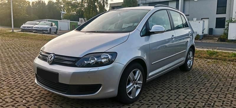 Grau Gebraucht 2010 VW Golf VI Limousine | 7.400 € (Fairer Preis) - Bild 1/4