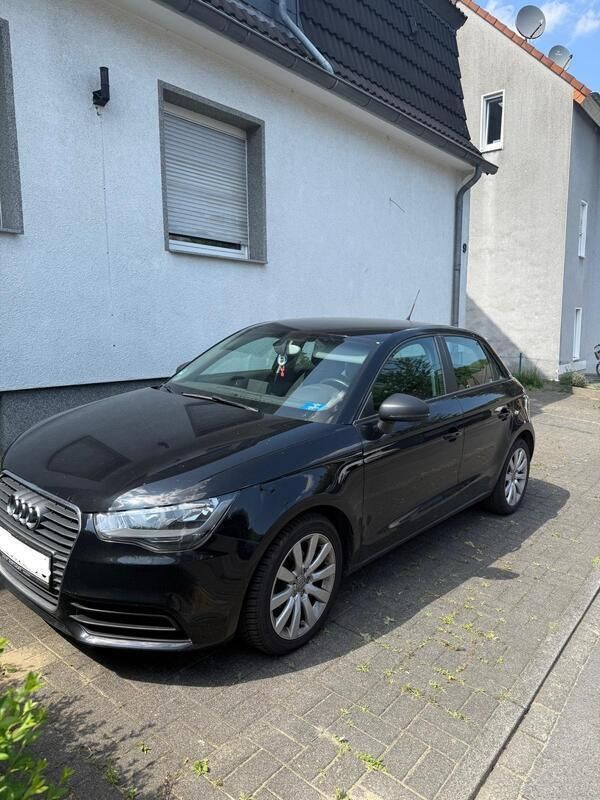 Schwarz Gebraucht 2014 Audi A1 Sportback Ambition Kleinwagen | 10.500 € (Fairer Preis) - Bild 1/4