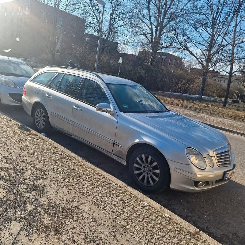Gebraucht Mercedes E200 Elegance 184 PS (135 kW) 2007 Grau Kombi