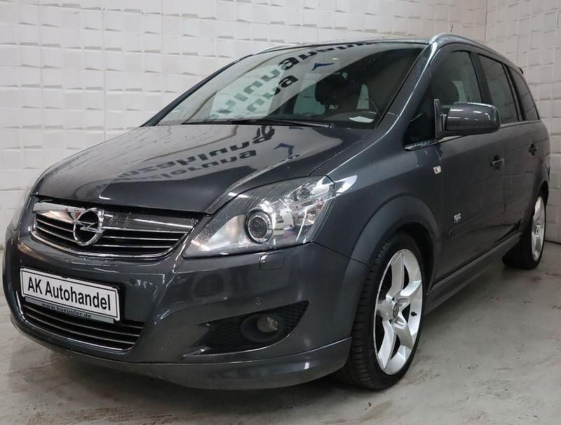 Grau Gebraucht 2011 Opel Zafira Innovation Van / Kleinbus | 5.490 € (Fairer Preis) - Bild 1/4