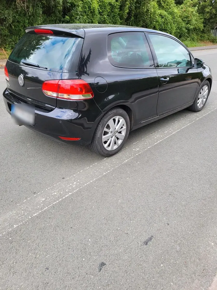 Gebraucht VW Golf VI 140 PS (102 kW) 2011 Schwarz Kleinwagen