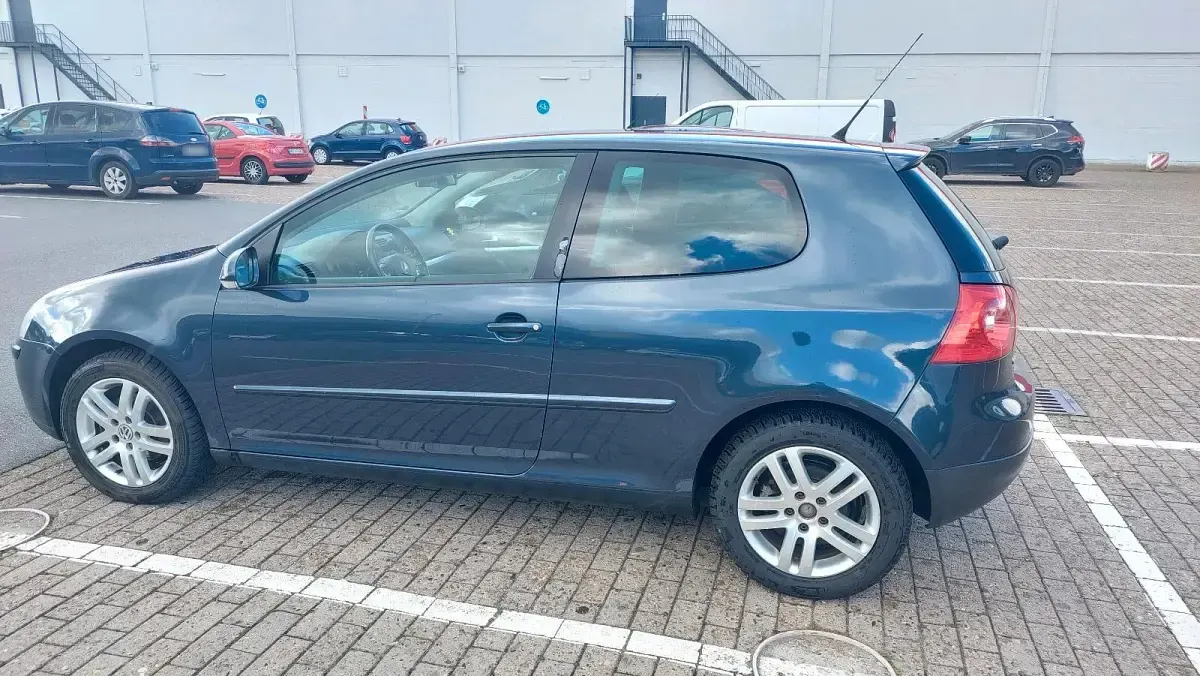 Gebraucht VW Golf VI 80 PS (58 kW) 2008 Blau Kleinwagen