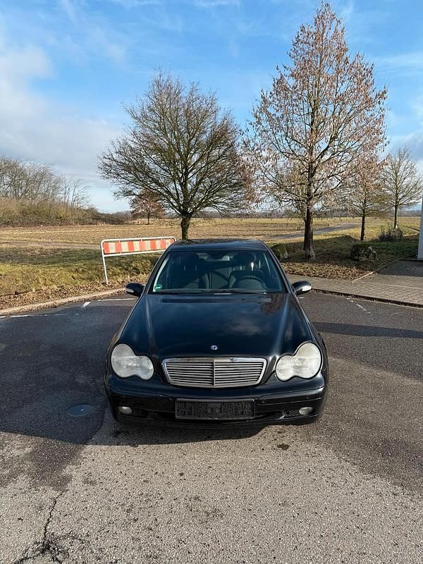 Gebraucht Mercedes C270 170 PS (125 kW) 2003 Schwarz Limousine