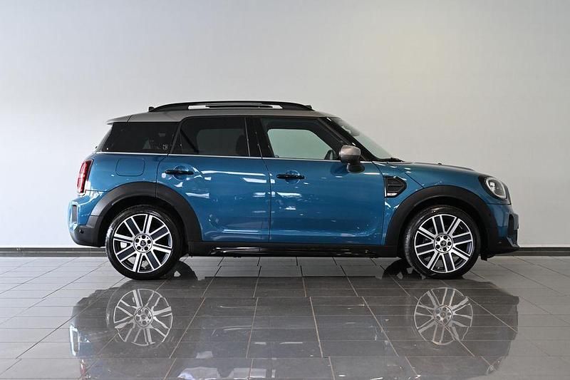 Gebraucht Mini Cooper Countryman 136 PS (100 kW) 2023 Blau island blue metallic (metallic) SUV