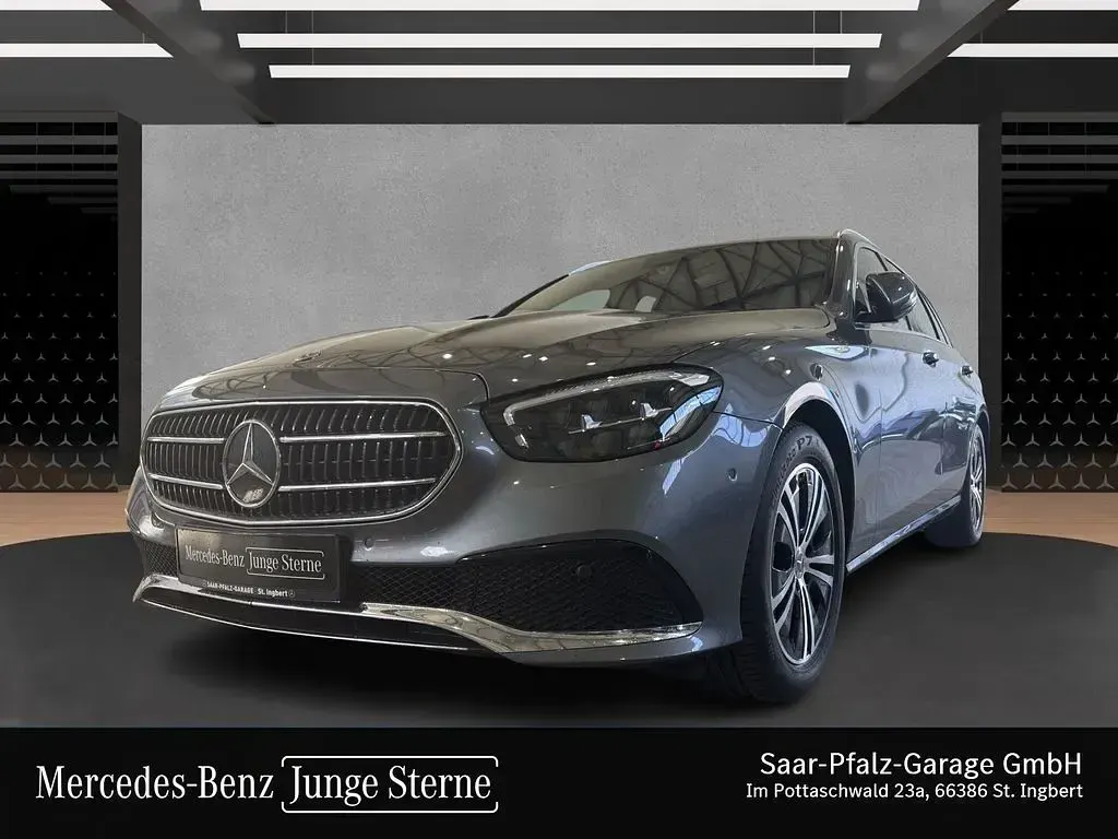 Gebraucht Mercedes E220 Avantgarde 200 PS (147 kW) 2022 Lack selenitgrau Kombi