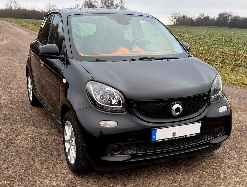 Gebraucht Smart ForFour Passion 71 PS (52 kW) 2015 Schwarz Kleinwagen