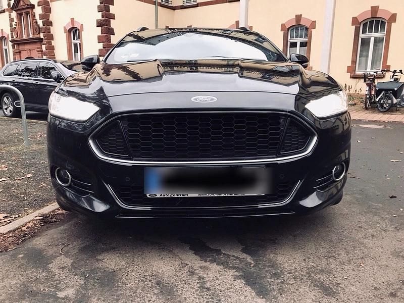 Gebraucht Ford Mondeo ST-Line 241 PS (177 kW) 2018 Schwarz Kombi