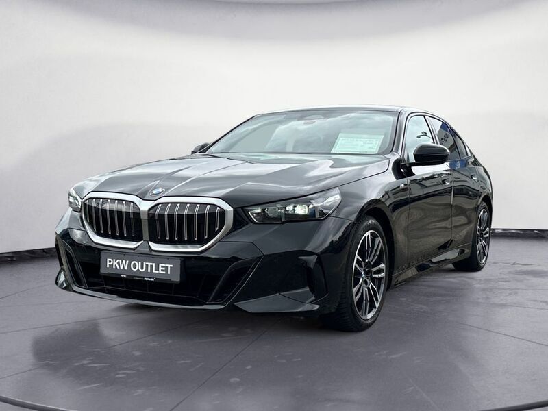 Schwarz Gebraucht 2024 BMW 520 M Sport Limousine | 49.960 € (Fairer Preis) - Bild 1/4