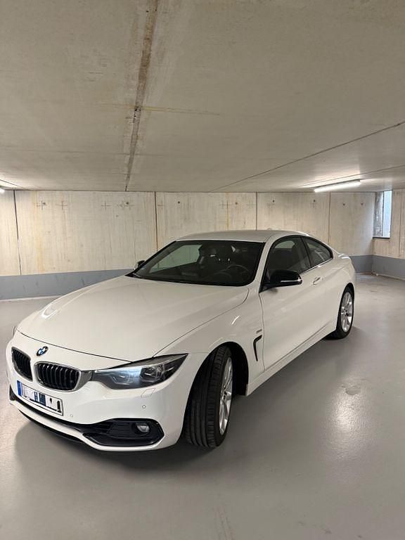 Weiß Gebraucht 2017 BMW 430 Sport Line Coupé | 20.999 € (Fairer Preis) - Bild 1/4