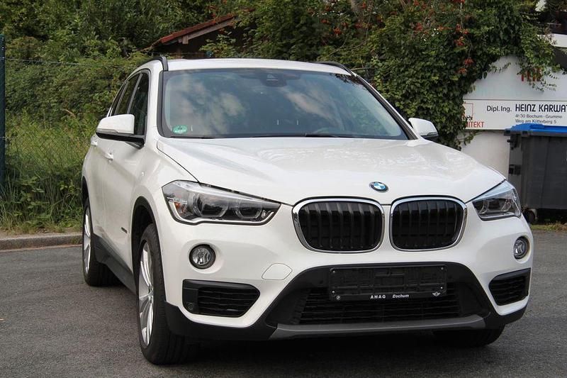 Gebraucht BMW X1 Advantage 192 PS (141 kW) 2015 Weiß SUV
