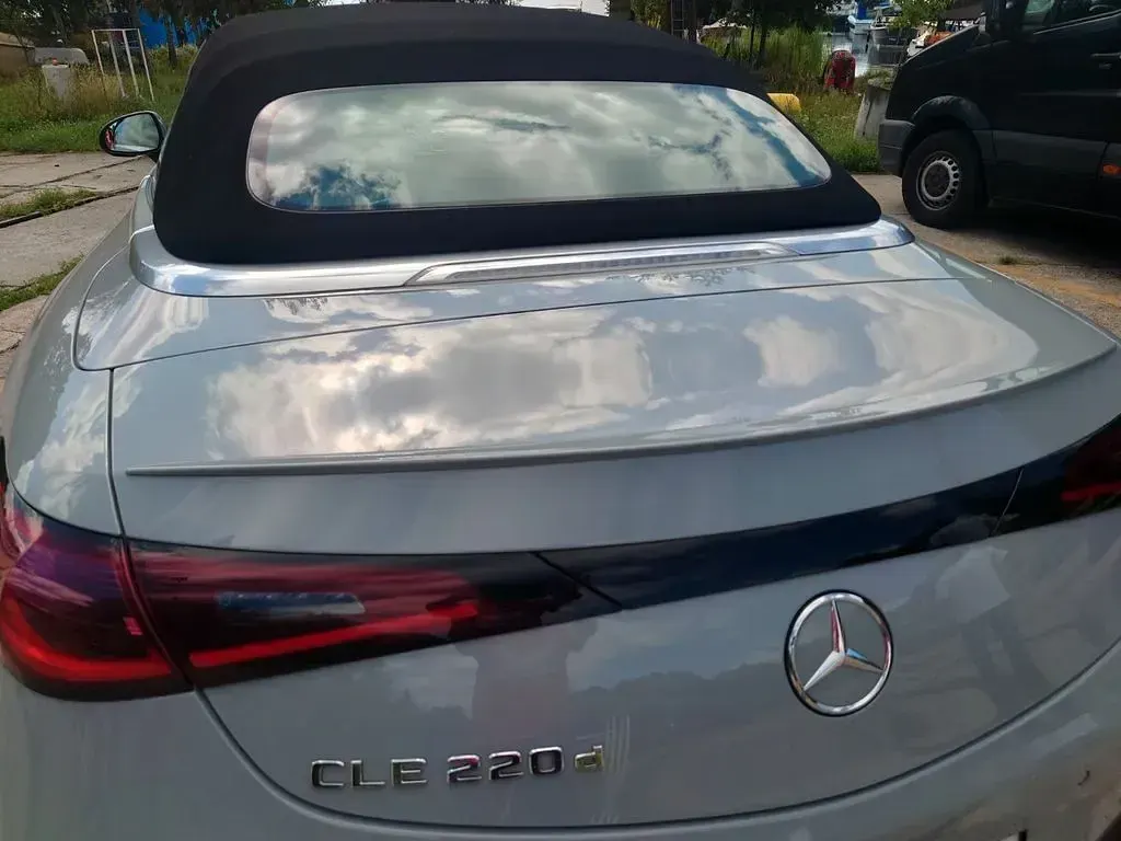 Gebraucht Mercedes CLE220 197 PS (144 kW) 2024 Grau Cabrio