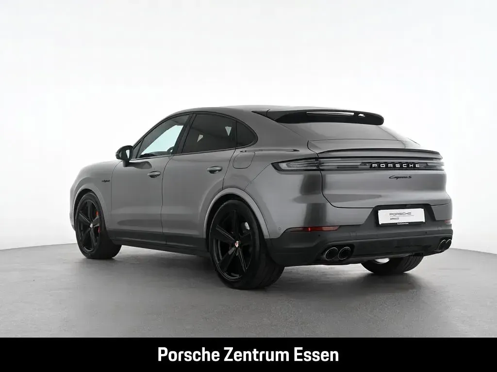 Gebraucht Porsche Cayenne S E-Hybrid Coupe 519 PS (381 kW) 2025 Grau SUV
