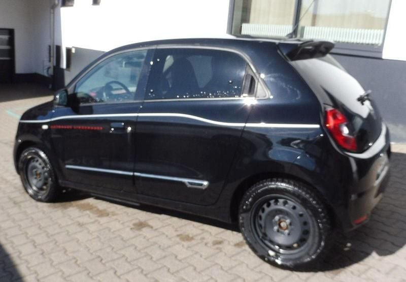 Używany Renault Twingo Techno 60 kW (82 KM) 2024 Czarny Hatchback