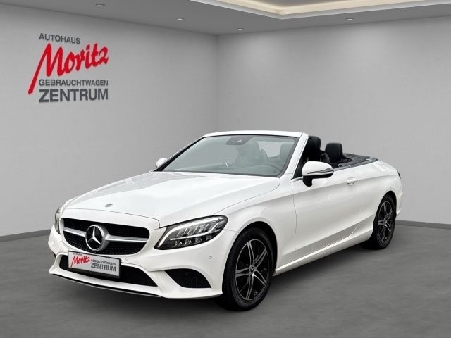 Weiss Gebraucht 2019 Mercedes C180 Cabrio | 30.490 € (Fairer Preis) - Bild 1/4