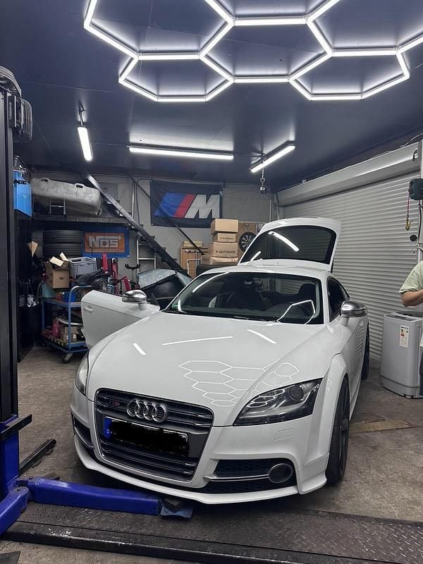 Weiß Gebraucht 2012 Audi TTS Coupé | 18.000 € (Fairer Preis) - Bild 1/4
