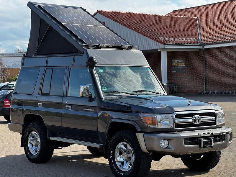 Gebraucht Toyota Land Cruiser 131 PS (96 kW) 2008 Grau SUV