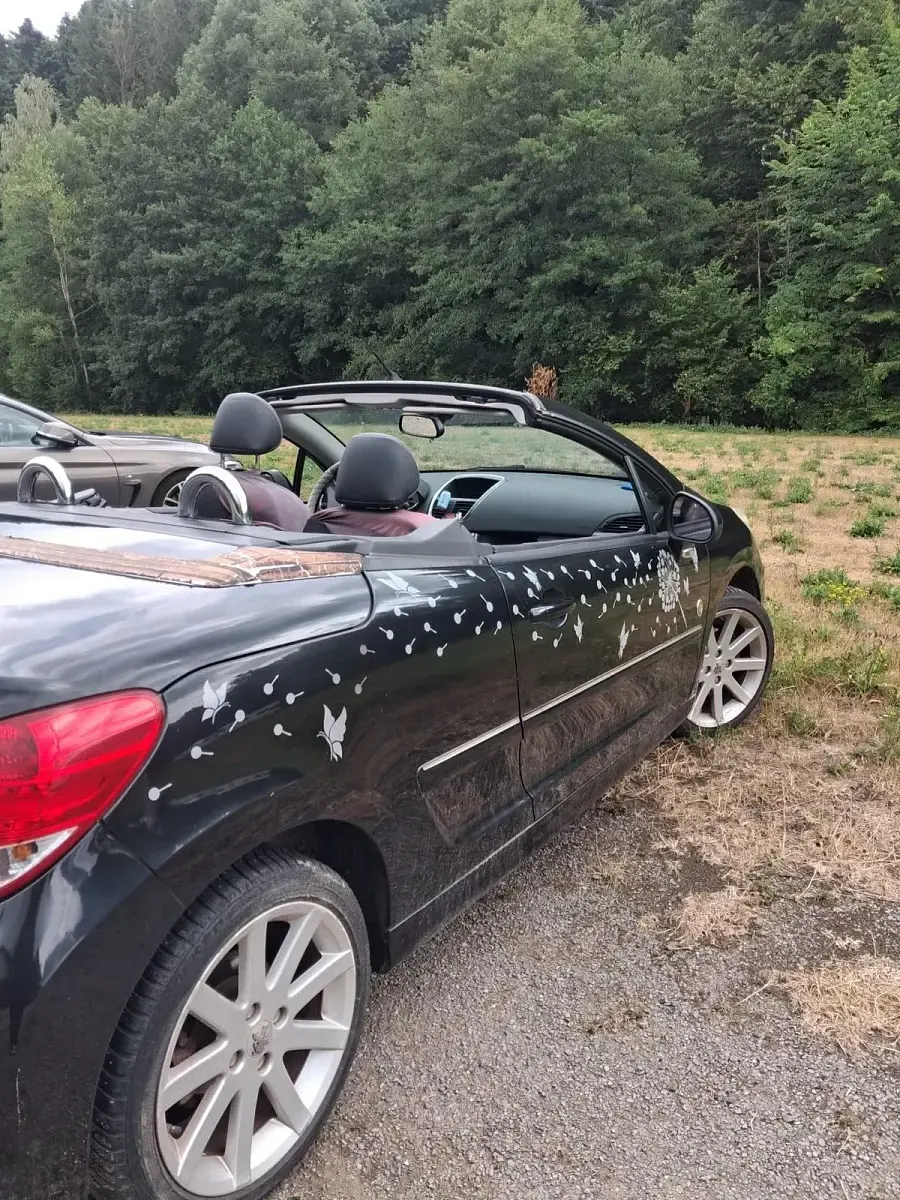 Gebraucht Peugeot 207 100 PS (73 kW) 2010 Schwarz Cabrio