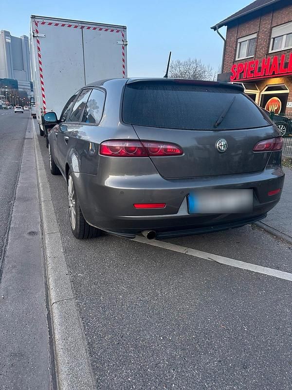 Gebraucht Alfa Romeo 159 170 PS (125 kW) 2009 Grau Limousine