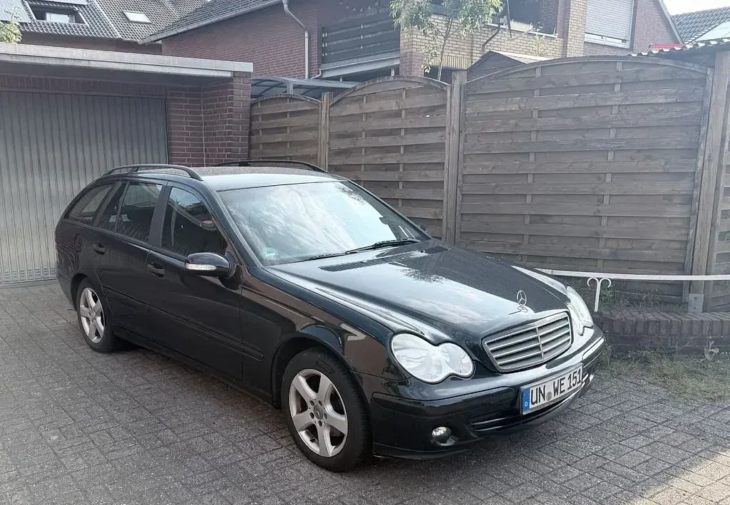 Gebraucht Mercedes C220 150 PS (110 kW) 2006 Schwarz Kombi