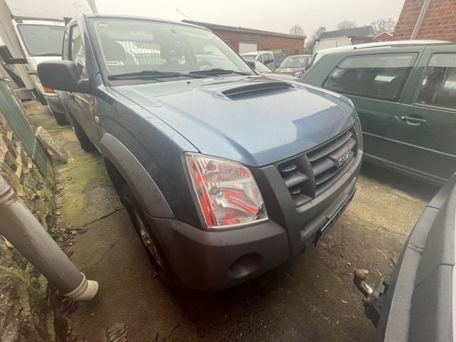 Gebraucht Isuzu D-Max 136 PS (100 kW) 2010 Blau (blau) Pickup
