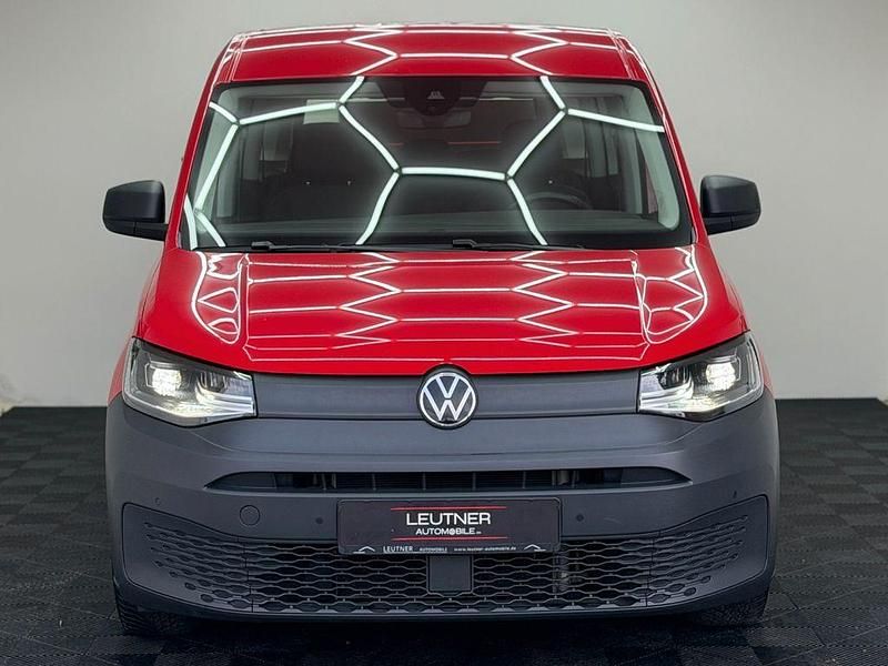 Usata VW Caddy Maxi 122 CV (89 kW) 2022 Rosso Monovolume