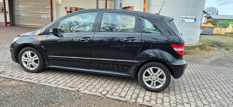 Gebraucht Mercedes B180 109 PS (80 kW) 2005 Schwarz Van / Kleinbus